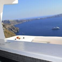 Ira Hotel & Spa - Adults Only – Affordable hotel in Santorini