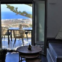 A Lux Villas Santorini – Affordable hotel in Santorini
