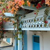 ADELPHI APARTMENTS – Affordable hotel in Perissa