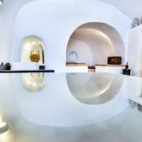 Caves 1880 – Affordable hotel in Santorini