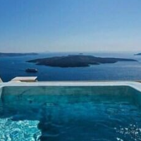 Lava suites – Affordable hotel in Fira