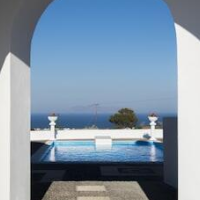 Santorini Traditional Suites – Affordable hotel in Santorini
