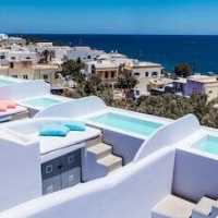 Blue Waves Hotel – Affordable hotel in Santorini