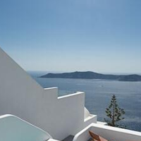 Serendipity Cliffside Villa & Suites – Affordable Bed and Breakfast in Santorini