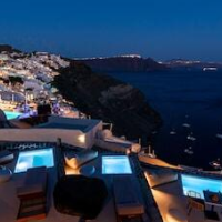 Twenty One Suites – Affordable Bed and Breakfast in Santorini