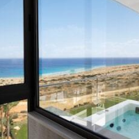 Leonardo Crystal Cove & Spa by the sea - Adults Only – Affordable hotel in Paralimni