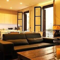 THE 8 Boutique B&B – Affordable Bed and Breakfast in Barcelona