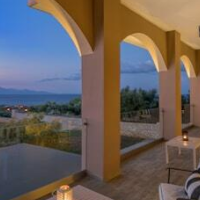 Elegance Luxury Executive Suites - Adults Only – Affordable hotel in Zakynthos