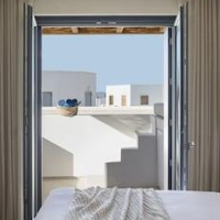 Phos Milos – Affordable hotel in Milos