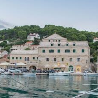 Rooms Blanc – Affordable hotel in Pucisca